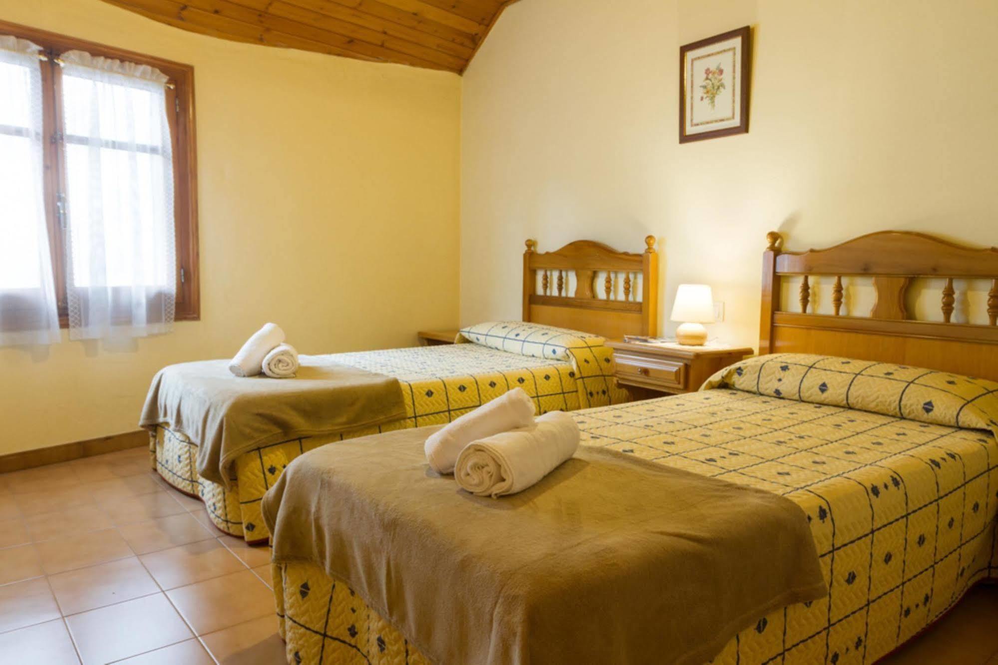 Hostal Aiguamog Salardú Eksteriør bilde