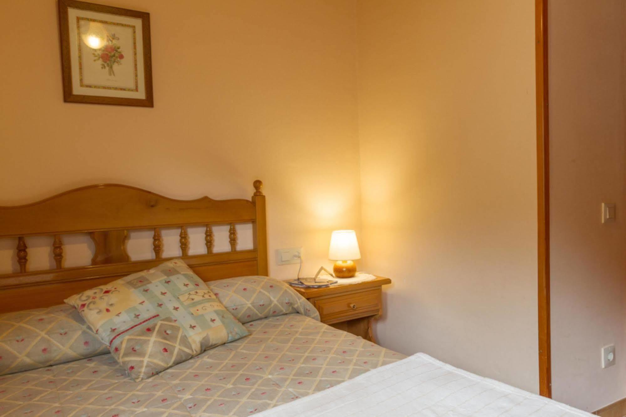 Hostal Aiguamog Salardú Eksteriør bilde